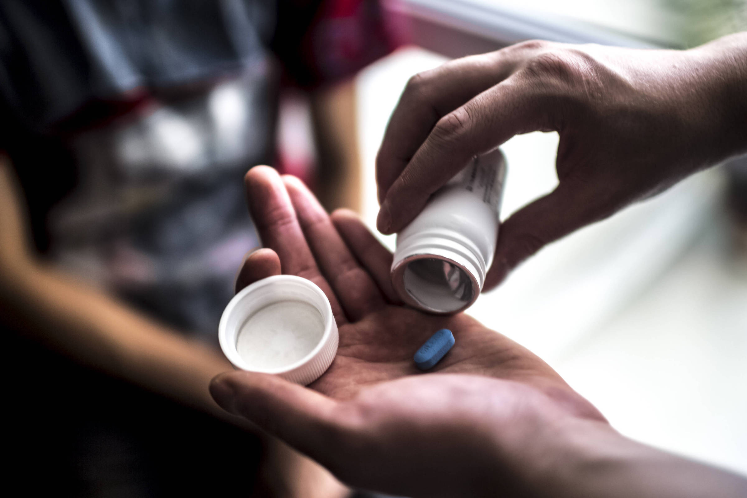 Droga que previne HIV pode levar a mais relações sexuais sem camisinha